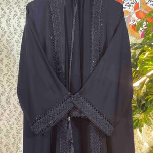 Dubai Stylish Black Burqa with Hijab and Inner – ঝালি কাটা ডিজাইন ও হালকা ব্ল্যাক স্টোনওয়ার্কসহ প্রিমিয়াম নিদা বোরকা